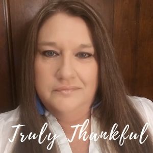 Meet your Posher, Suzanne